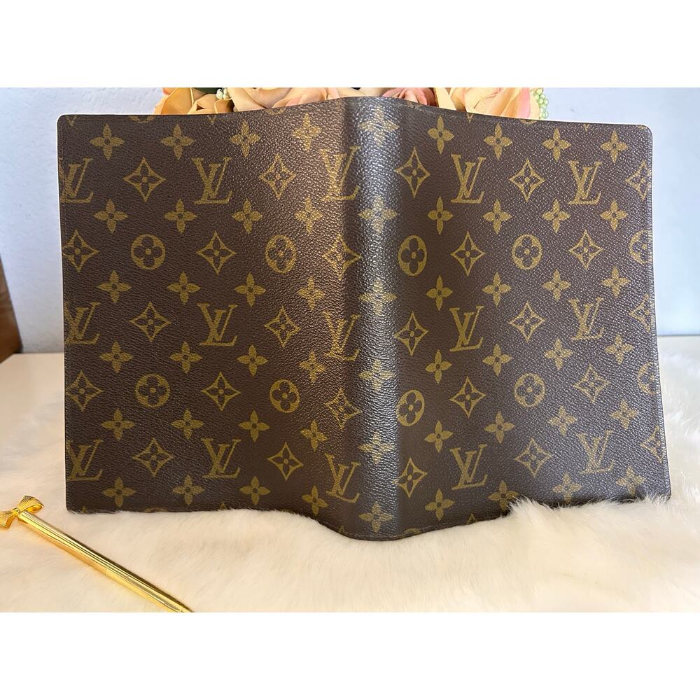 Authentic 70s Vintage Louis Vuitton Monogram A5 Desk Agenda Cover (predate code) - Picture 10 of 15